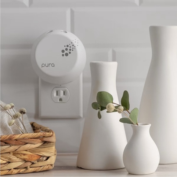 Pura Smart Home Fragrance Wi-Fi Diffuser Scent Nightlight 2 Refills Tommy Bahama - Picture 5 of 9